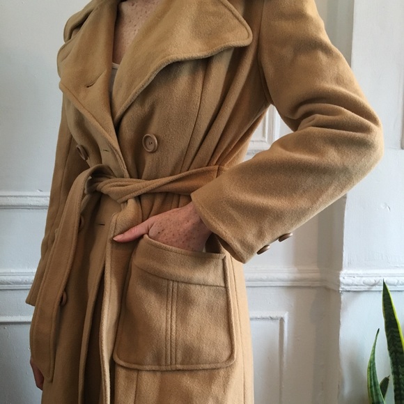 Pleated fall coat - Picture 1 of 3